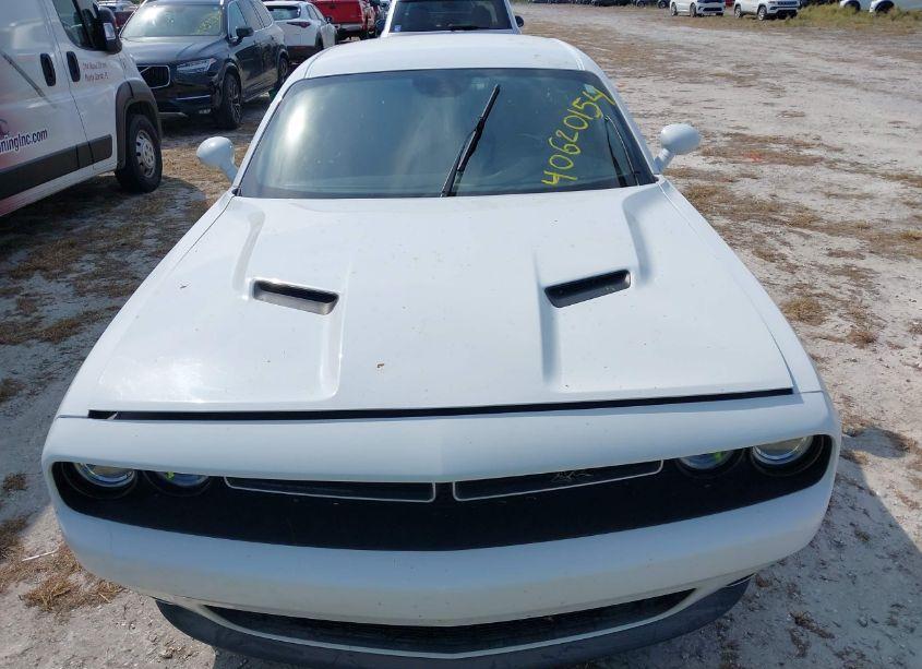Photo 6 of 2020 Dodge Challenger SXT (VIN 2C3CDZAG9LH213552)