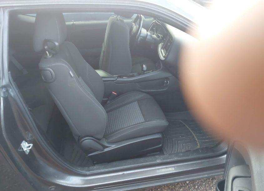 Photo 5 of 2021 Dodge Challenger SXT (VIN 2C3CDZAG9MH524481)