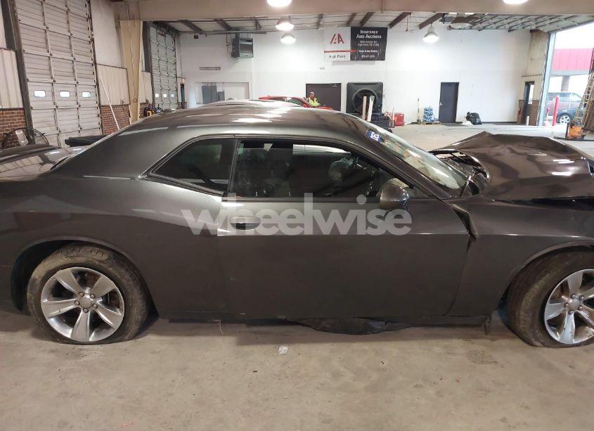 Photo 12 of 2021 Dodge Challenger SXT (VIN 2C3CDZAG9MH538767)
