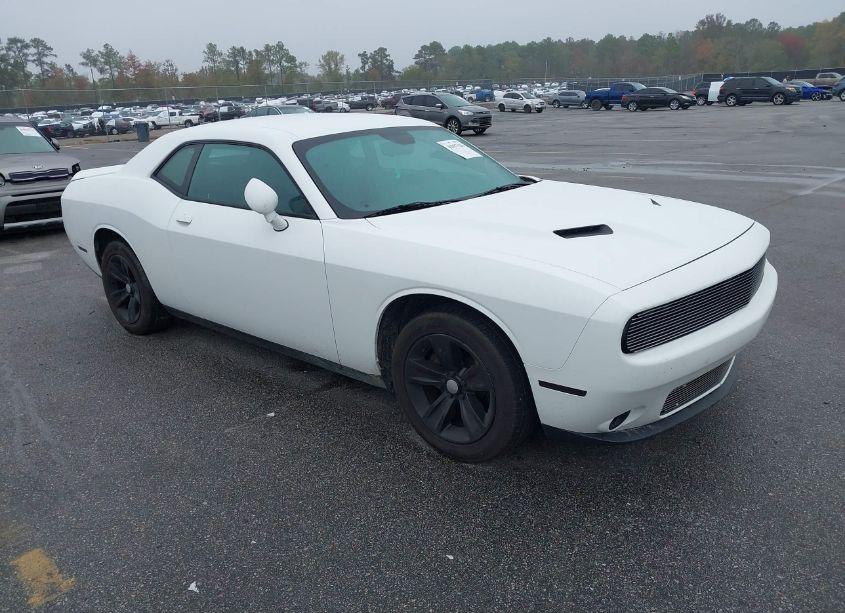 2021 Dodge Challenger SXT (VIN 2C3CDZAG9MH546884) main photo