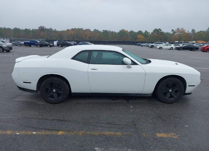 Photo 12 of 2021 Dodge Challenger SXT (VIN 2C3CDZAG9MH546884)