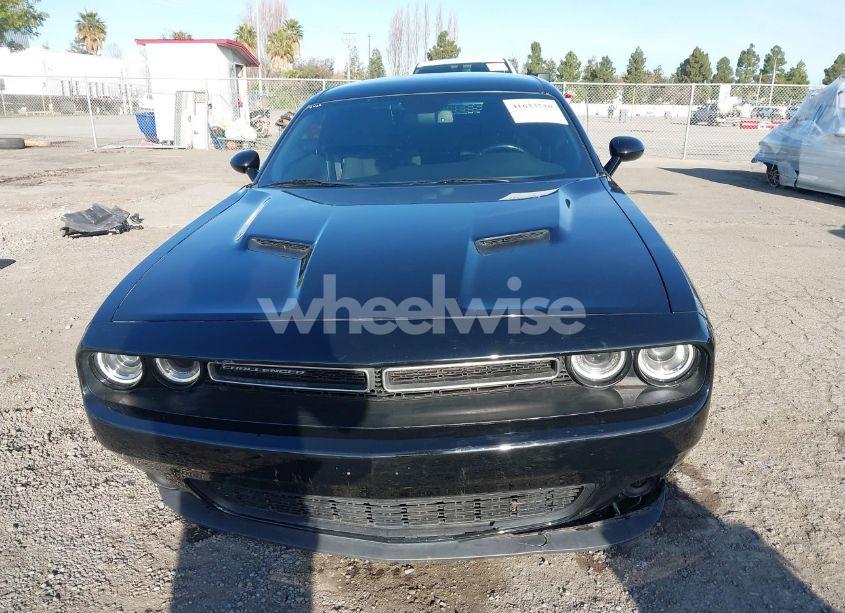 Photo 13 of 2021 Dodge Challenger SXT (VIN 2C3CDZAG9MH630736)