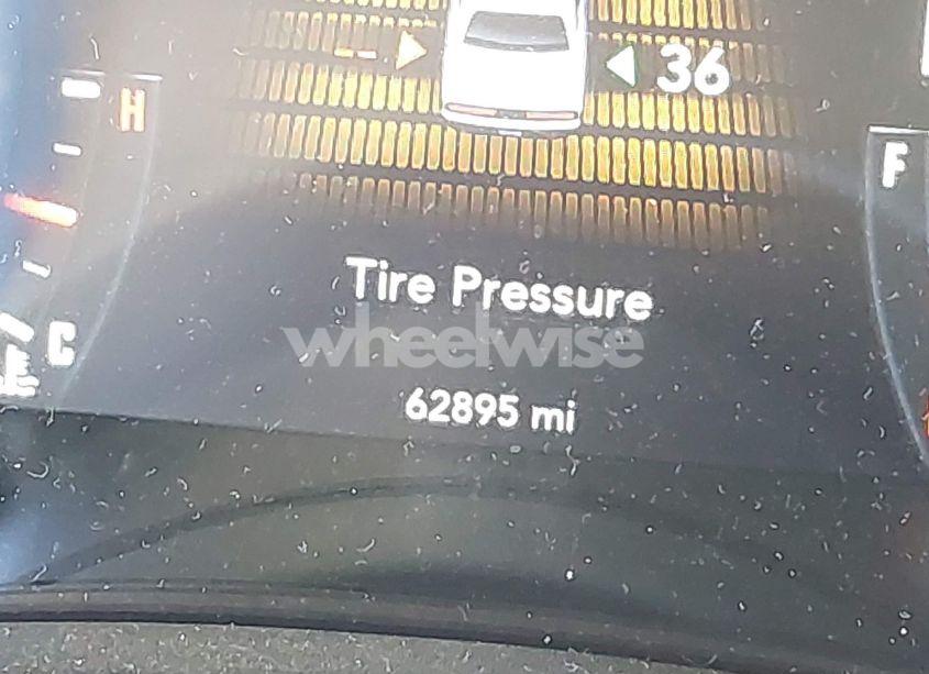 Photo 16 of 2021 Dodge Challenger SXT (VIN 2C3CDZAG9MH630736)