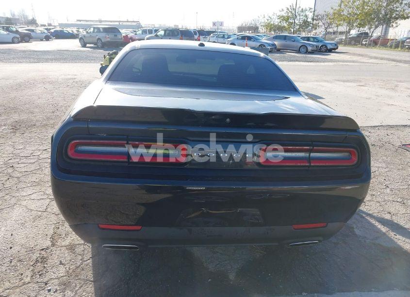 Photo 17 of 2021 Dodge Challenger SXT (VIN 2C3CDZAG9MH630736)
