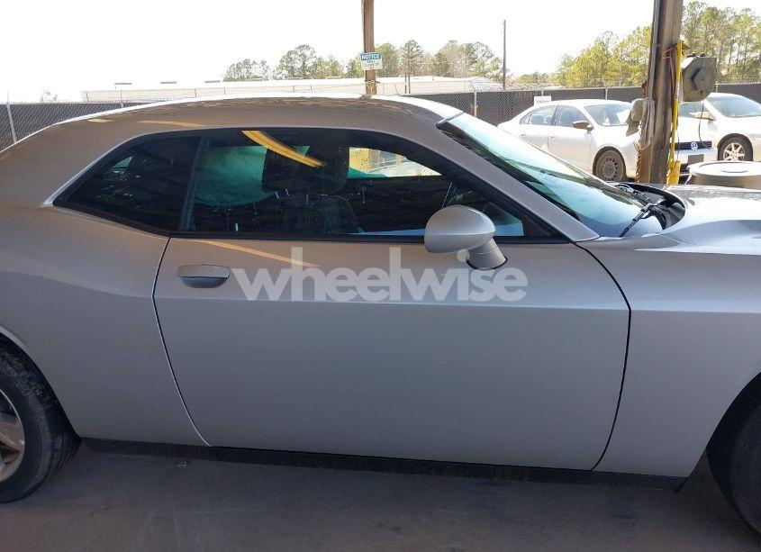 Photo 13 of 2023 Dodge Challenger SXT (VIN 2C3CDZAG9PH526414)