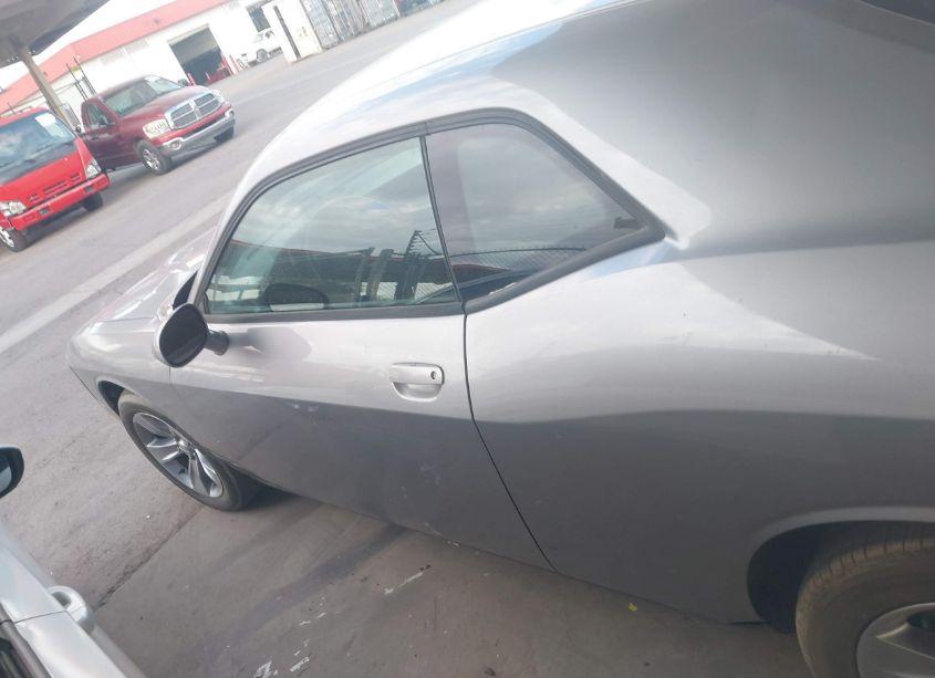 Photo 14 of 2015 Dodge Challenger SXT (VIN 2C3CDZAGXFH787808)