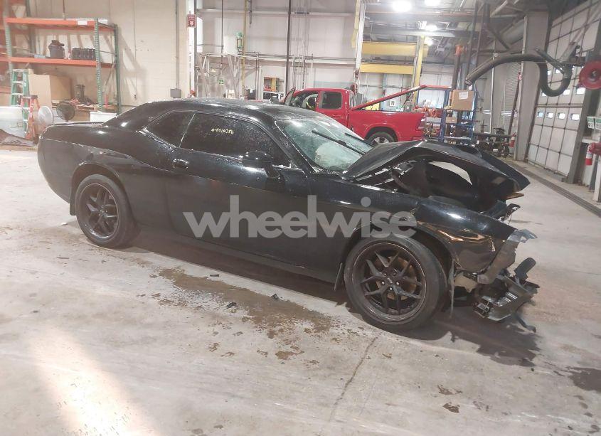 2015 Dodge Challenger SXT (VIN 2C3CDZAGXFH788814) main photo