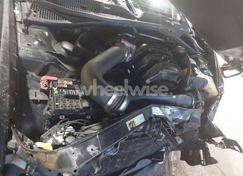 Photo 10 of 2015 Dodge Challenger SXT (VIN 2C3CDZAGXFH788814)