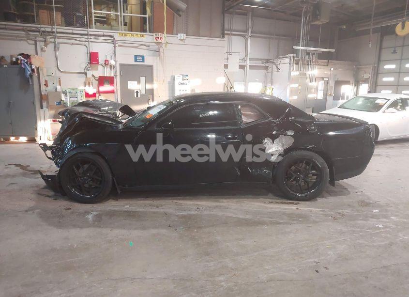 Photo 15 of 2015 Dodge Challenger SXT (VIN 2C3CDZAGXFH788814)