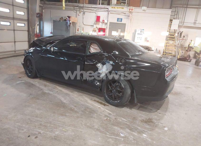 Photo 3 of 2015 Dodge Challenger SXT (VIN 2C3CDZAGXFH788814)