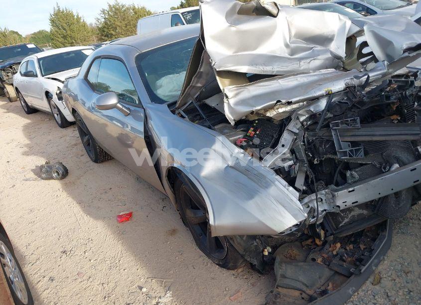 2015 Dodge Challenger SXT (VIN 2C3CDZAGXFH816868) main photo