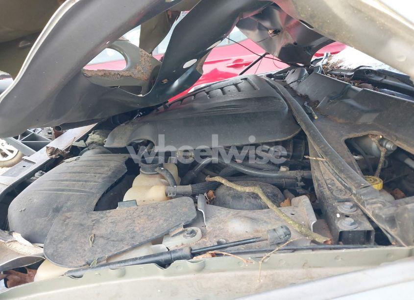 Photo 10 of 2015 Dodge Challenger SXT (VIN 2C3CDZAGXFH816868)