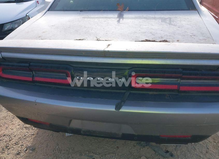 Photo 16 of 2015 Dodge Challenger SXT (VIN 2C3CDZAGXFH816868)