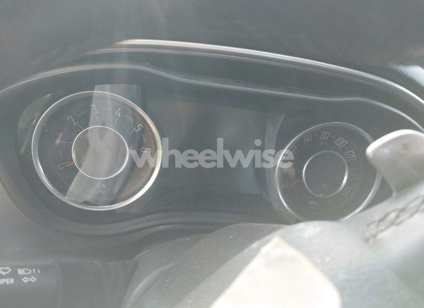 Photo 7 of 2015 Dodge Challenger SXT (VIN 2C3CDZAGXFH816868)