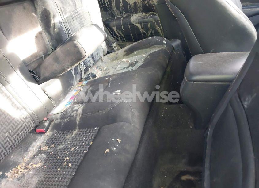 Photo 8 of 2015 Dodge Challenger SXT (VIN 2C3CDZAGXFH816868)