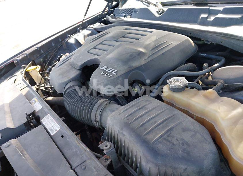 Photo 10 of 2016 Dodge Challenger SXT (VIN 2C3CDZAGXGH264256)