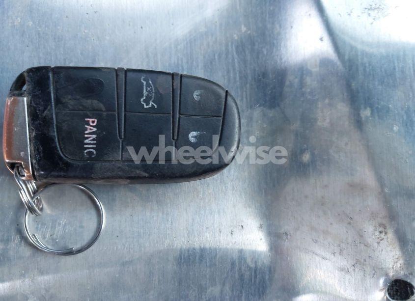 Photo 11 of 2016 Dodge Challenger SXT (VIN 2C3CDZAGXGH264256)