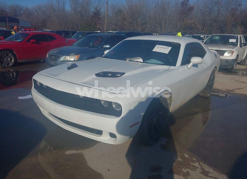 Photo 2 of 2016 Dodge Challenger SXT (VIN 2C3CDZAGXGH264760)