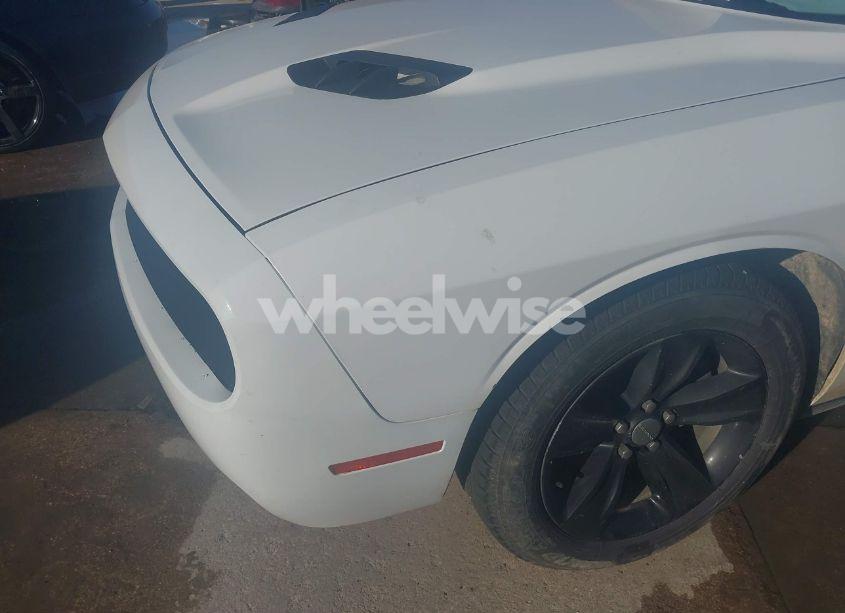 Photo 6 of 2016 Dodge Challenger SXT (VIN 2C3CDZAGXGH264760)