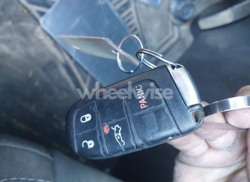 Photo 11 of 2016 Dodge Challenger SXT (VIN 2C3CDZAGXGH306876)