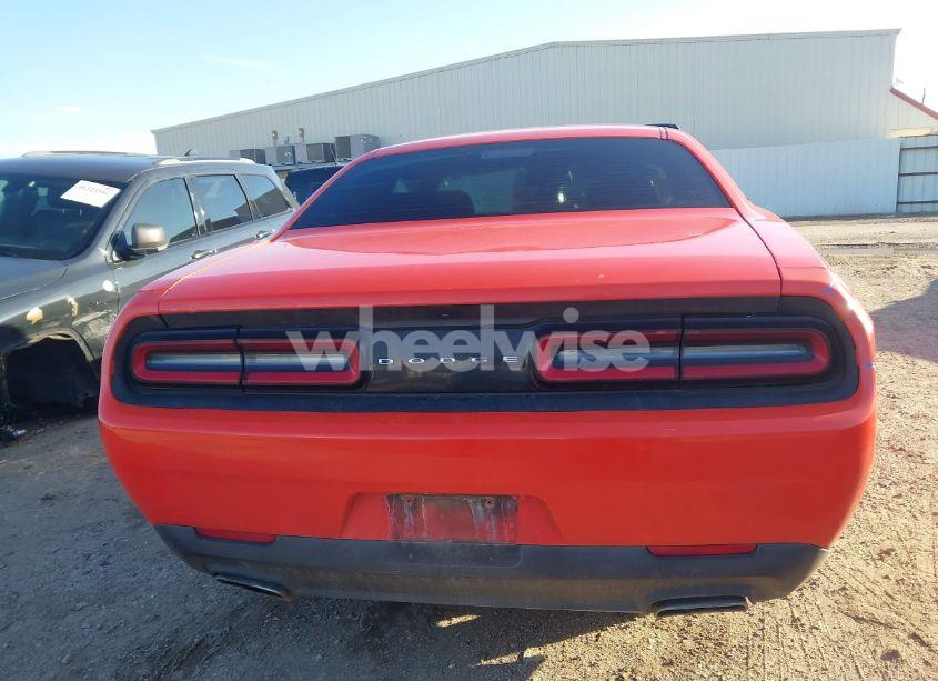 Photo 16 of 2016 Dodge Challenger SXT (VIN 2C3CDZAGXGH306876)
