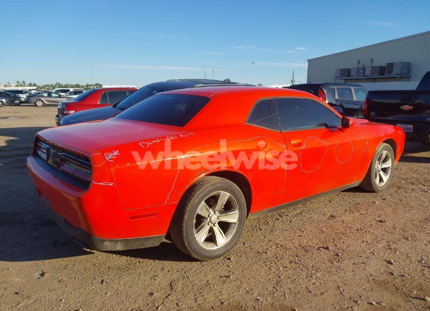 Photo 4 of 2016 Dodge Challenger SXT (VIN 2C3CDZAGXGH306876)