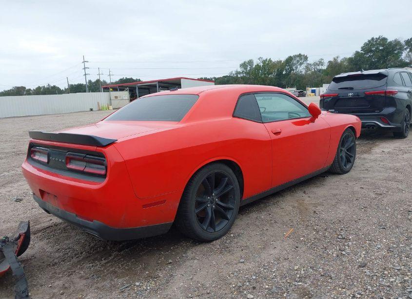 Photo 4 of 2016 Dodge Challenger SXT (VIN 2C3CDZAGXGH309647)
