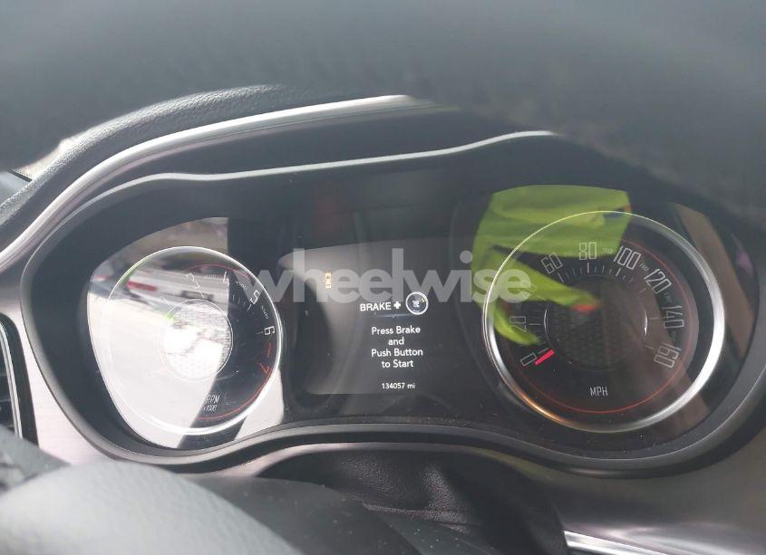 Photo 15 of 2017 Dodge Challenger SXT (VIN 2C3CDZAGXHH536614)