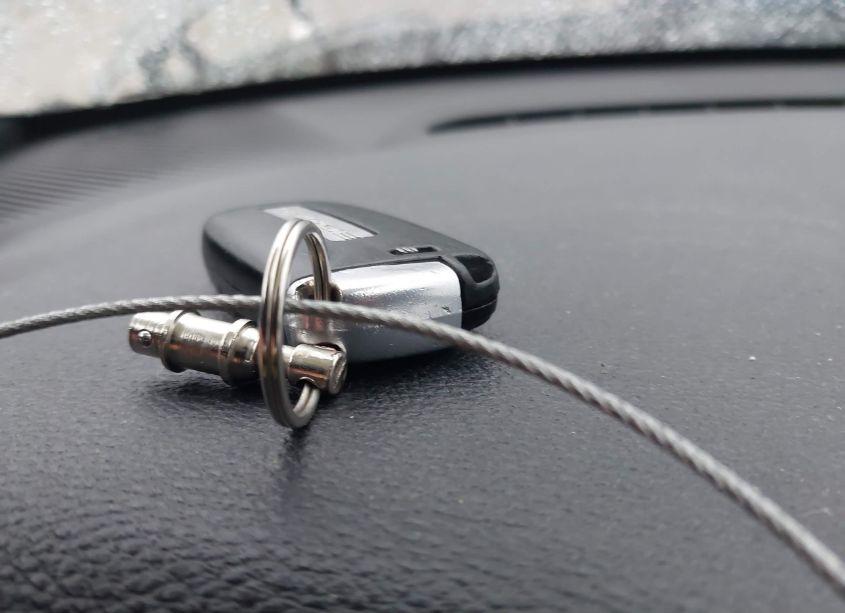 Photo 11 of 2018 Dodge Challenger SXT (VIN 2C3CDZAGXJH123615)