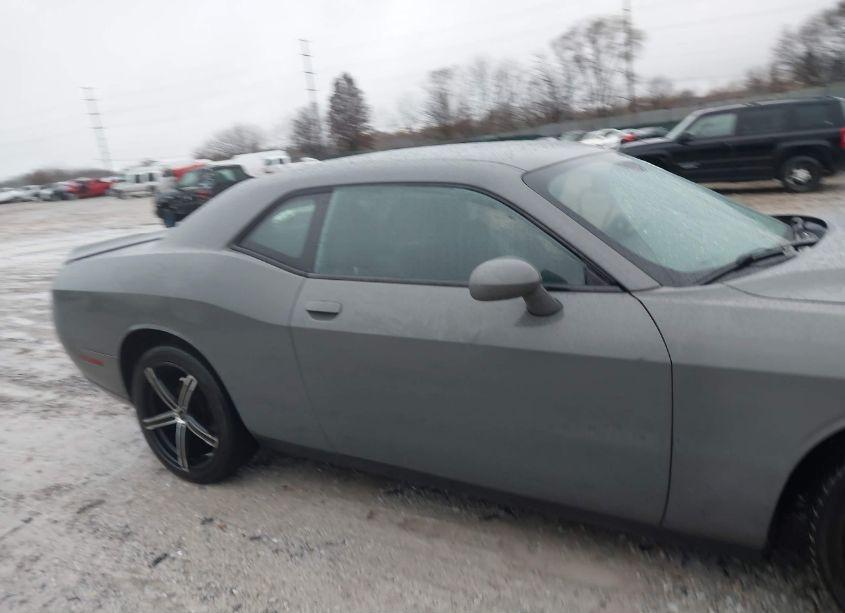 Photo 13 of 2018 Dodge Challenger SXT (VIN 2C3CDZAGXJH123615)
