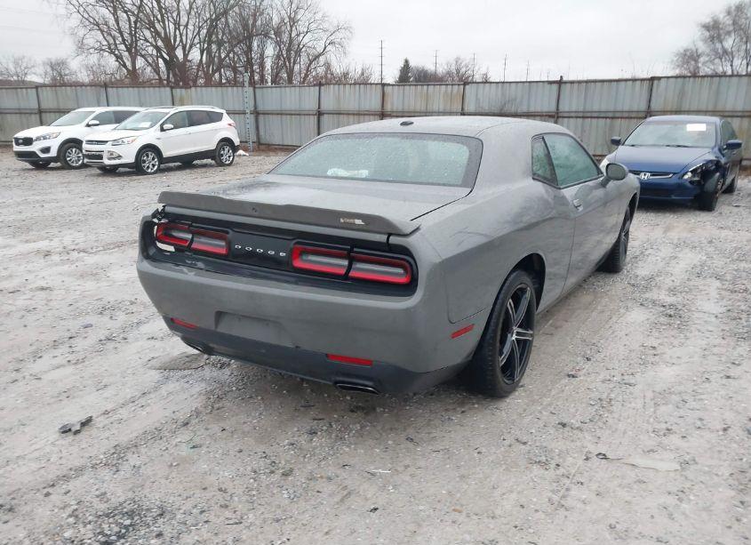 Photo 4 of 2018 Dodge Challenger SXT (VIN 2C3CDZAGXJH123615)