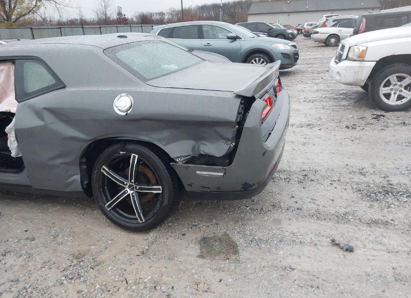 Photo 6 of 2018 Dodge Challenger SXT (VIN 2C3CDZAGXJH123615)
