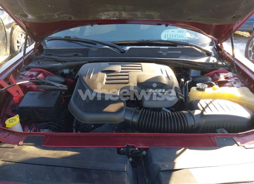 Photo 10 of 2018 Dodge Challenger (VIN 2C3CDZAGXJH132170)