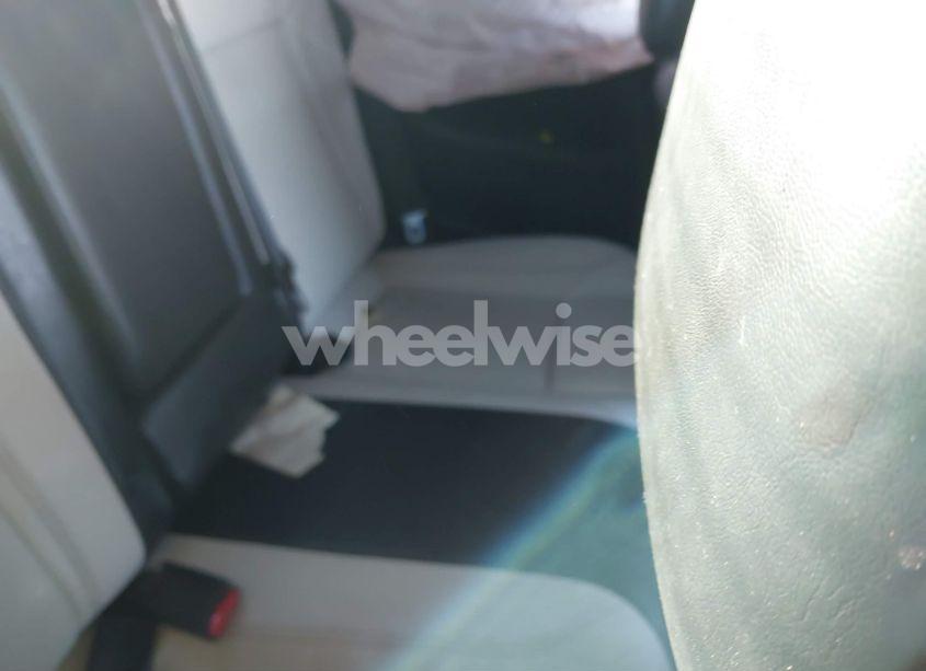 Photo 8 of 2018 Dodge Challenger (VIN 2C3CDZAGXJH132170)