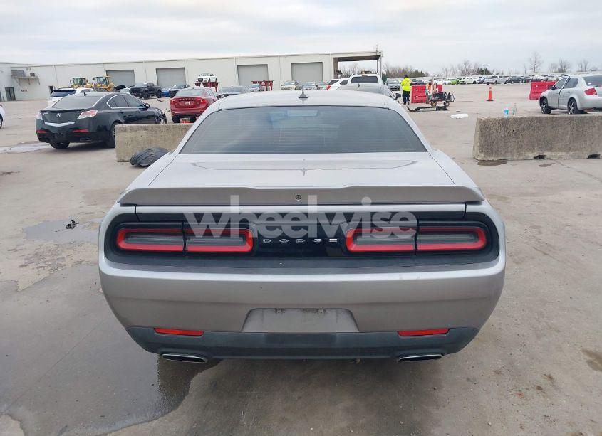 Photo 16 of 2018 Dodge Challenger SXT (VIN 2C3CDZAGXJH183636)