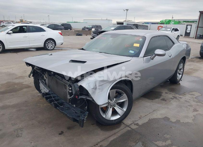 Photo 2 of 2018 Dodge Challenger SXT (VIN 2C3CDZAGXJH183636)