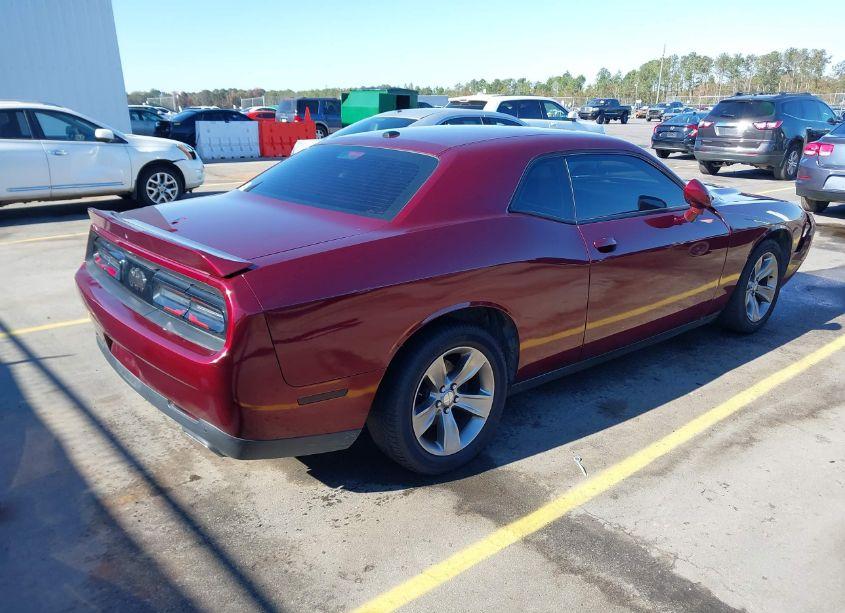 Photo 4 of 2019 Dodge Challenger SXT (VIN 2C3CDZAGXKH679568)