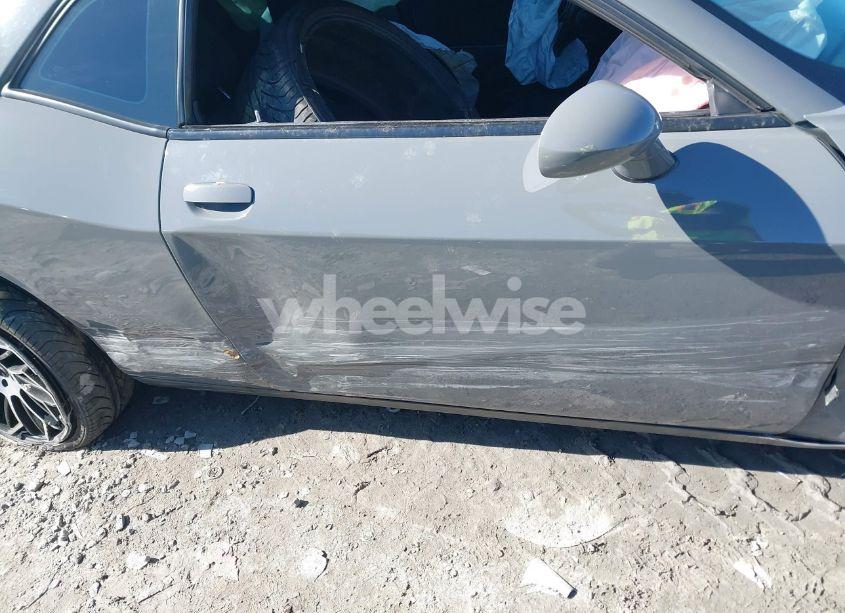 Photo 12 of 2019 Dodge Challenger SXT (VIN 2C3CDZAGXKH701875)