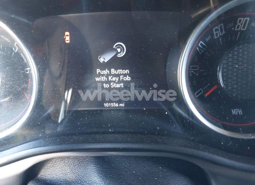 Photo 14 of 2019 Dodge Challenger SXT (VIN 2C3CDZAGXKH701875)