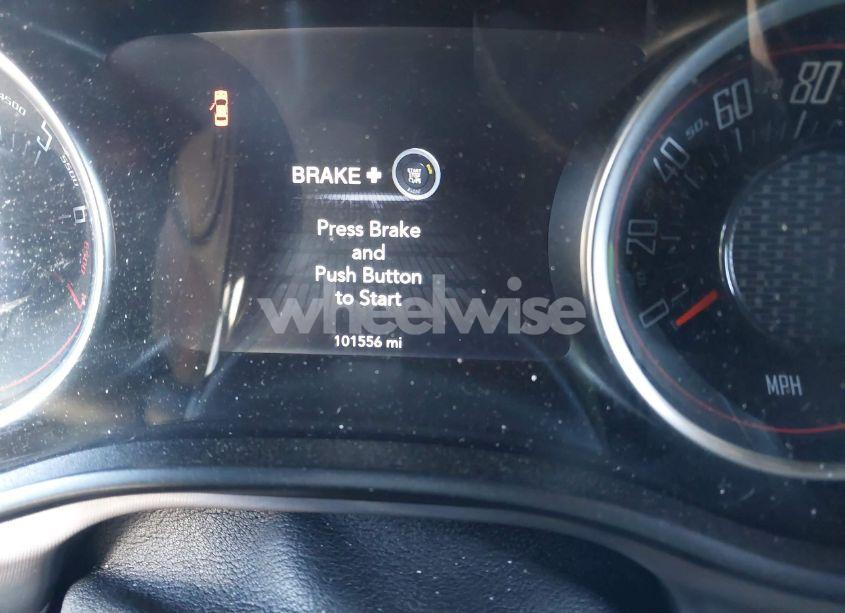 Photo 7 of 2019 Dodge Challenger SXT (VIN 2C3CDZAGXKH701875)