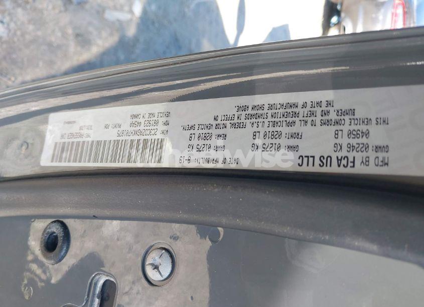 Photo 9 of 2019 Dodge Challenger SXT (VIN 2C3CDZAGXKH701875)