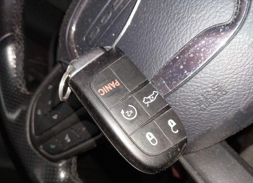 Photo 11 of 2020 Dodge Challenger SXT (VIN 2C3CDZAGXLH218470)