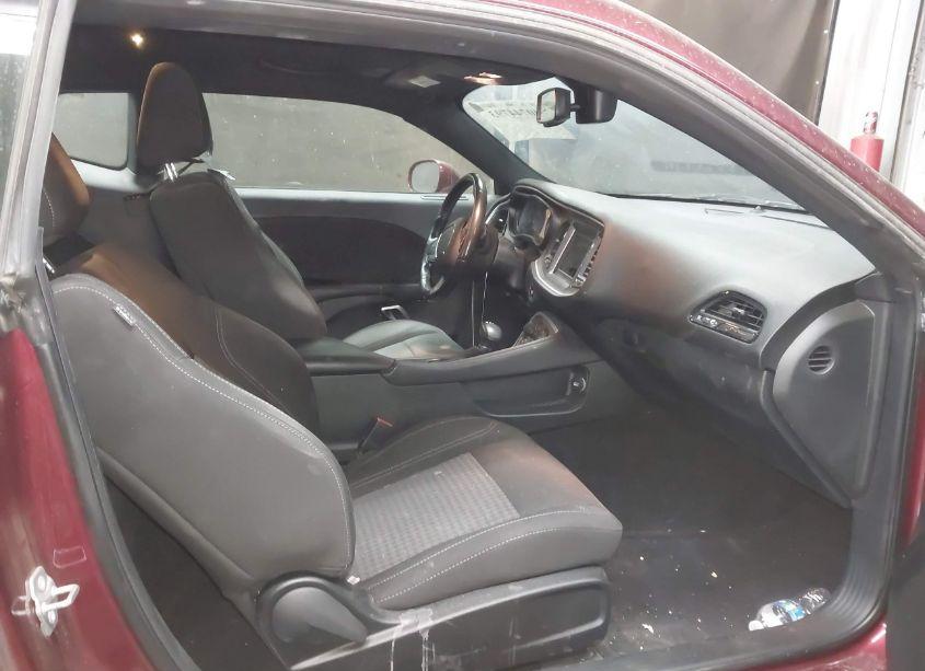 Photo 5 of 2020 Dodge Challenger SXT (VIN 2C3CDZAGXLH218470)