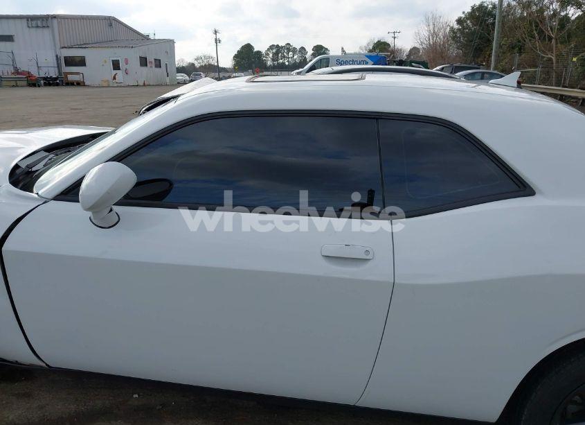 Photo 14 of 2022 Dodge Challenger SXT (VIN 2C3CDZAGXNH205804)