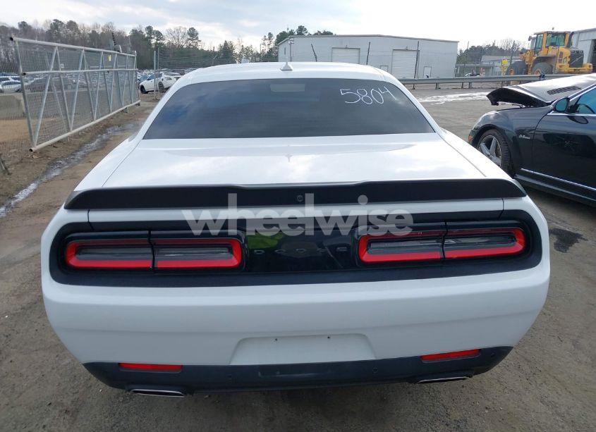 Photo 16 of 2022 Dodge Challenger SXT (VIN 2C3CDZAGXNH205804)