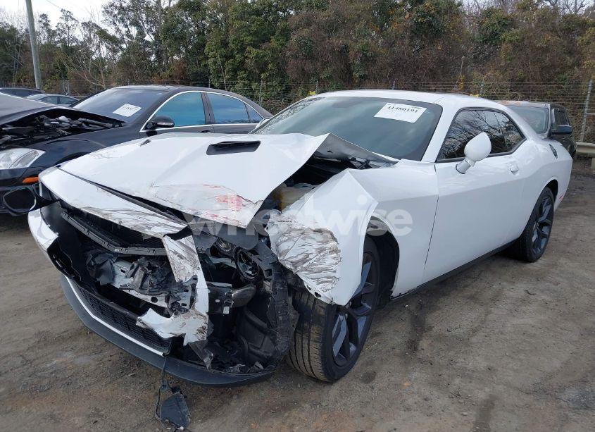 Photo 2 of 2022 Dodge Challenger SXT (VIN 2C3CDZAGXNH205804)