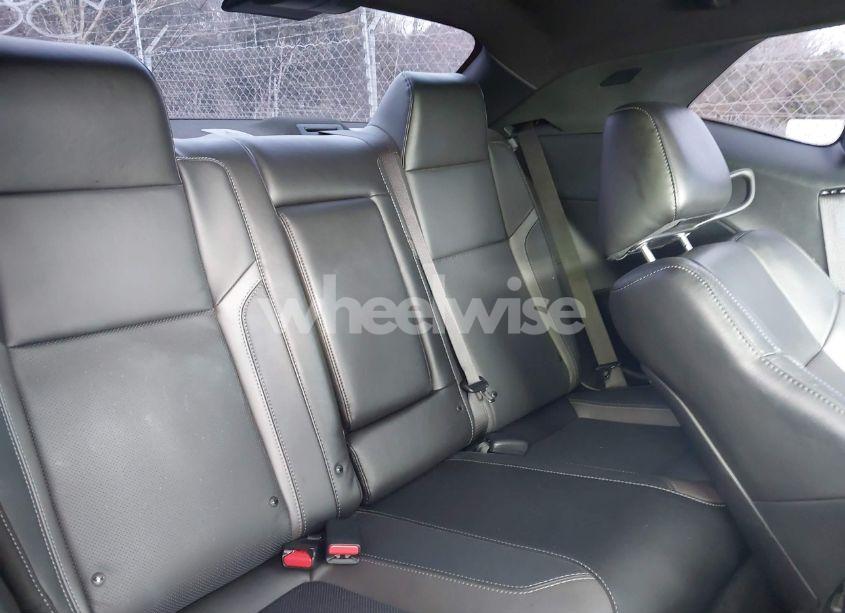 Photo 8 of 2022 Dodge Challenger SXT (VIN 2C3CDZAGXNH205804)