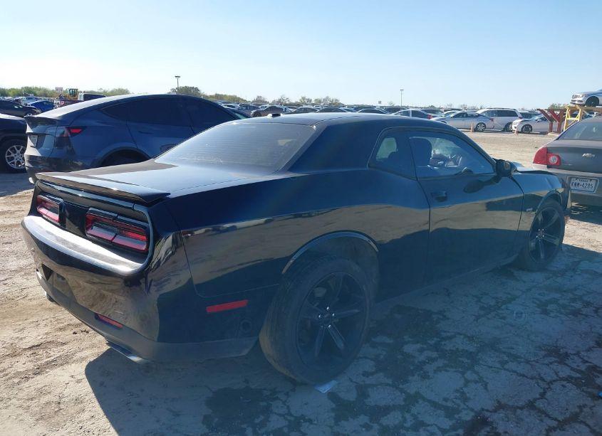 Photo 4 of 2015 Dodge Challenger R/T (VIN 2C3CDZAT2FH783958)
