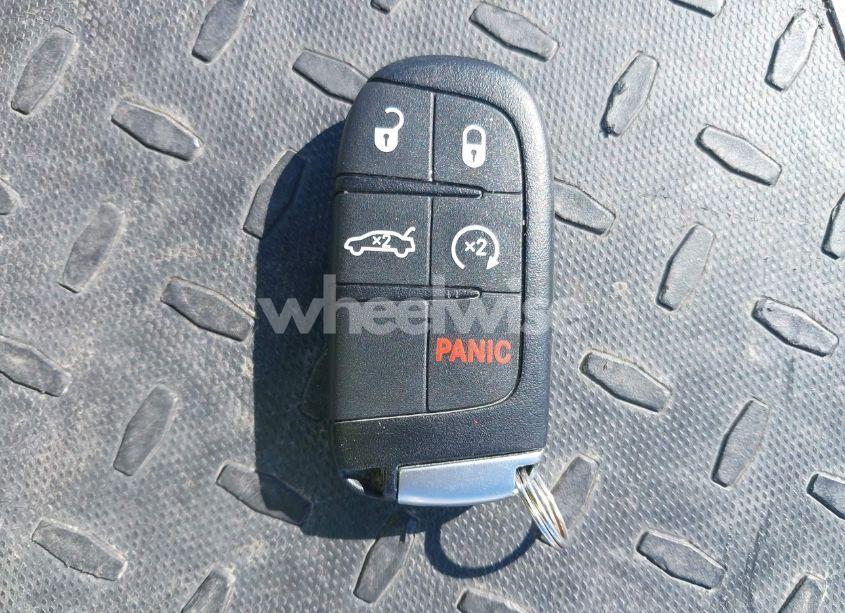 Photo 11 of 2015 Dodge Challenger R/T (VIN 2C3CDZAT9FH861314)