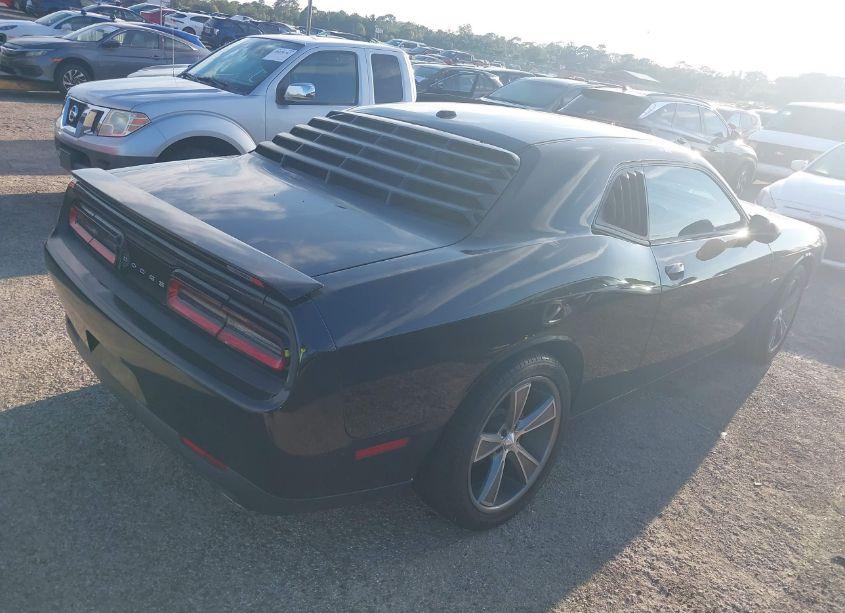 Photo 4 of 2015 Dodge Challenger R/T (VIN 2C3CDZATXFH811330)